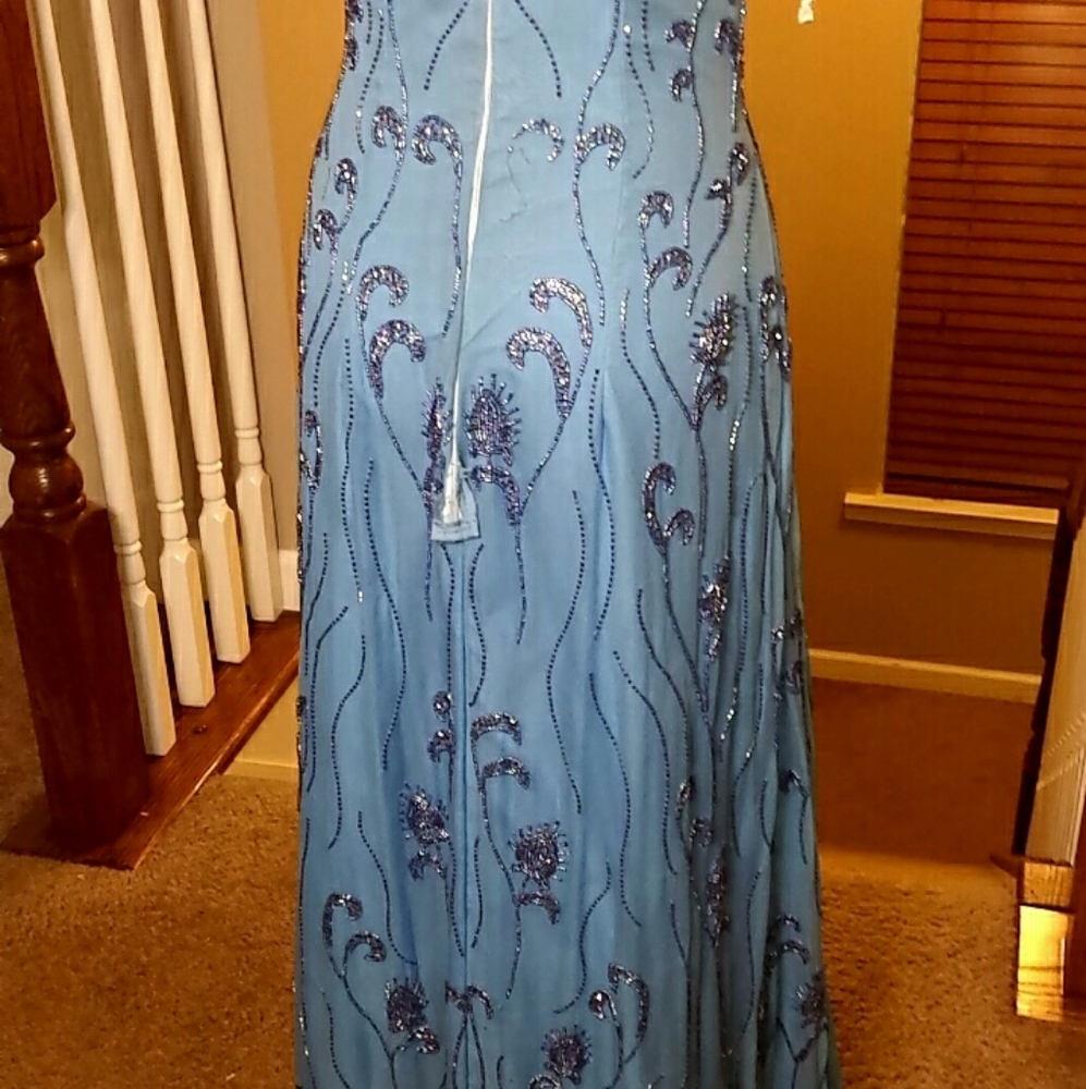 Blue beaded formal dress - Picture 5 of 8